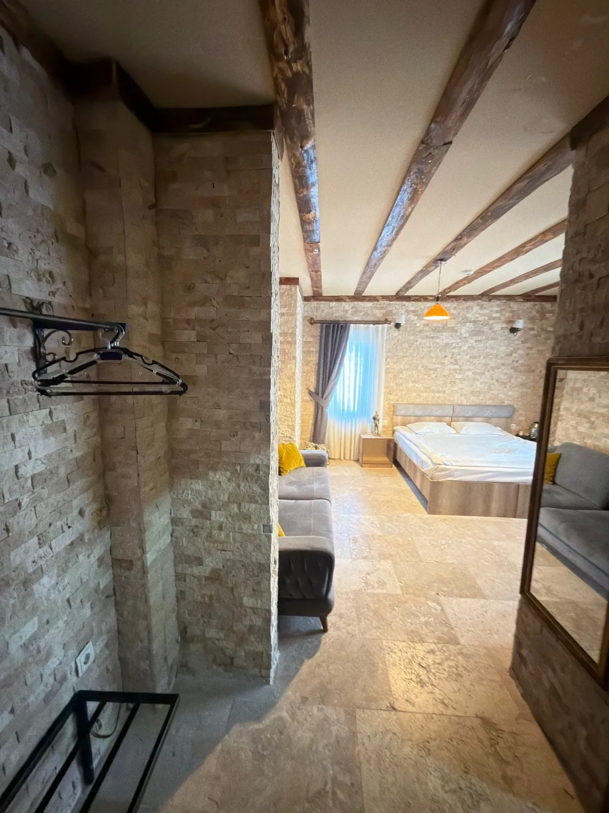 Room 101 image 3